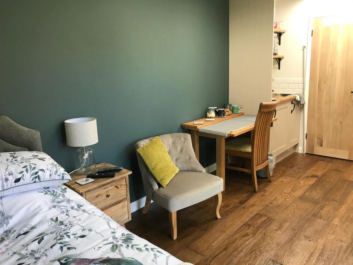 Corner House Luxury Bnb Little Dunmow 外观 照片