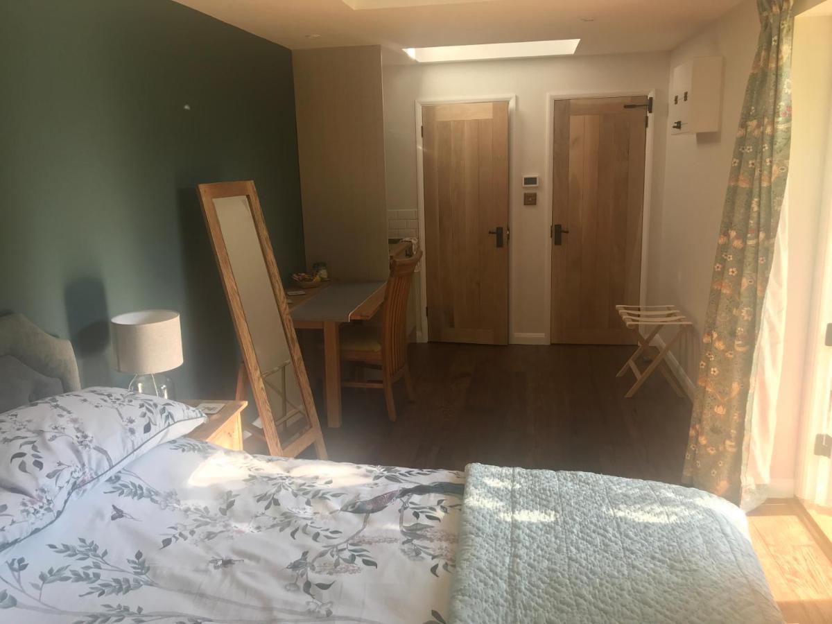 Corner House Luxury Bnb Little Dunmow 外观 照片
